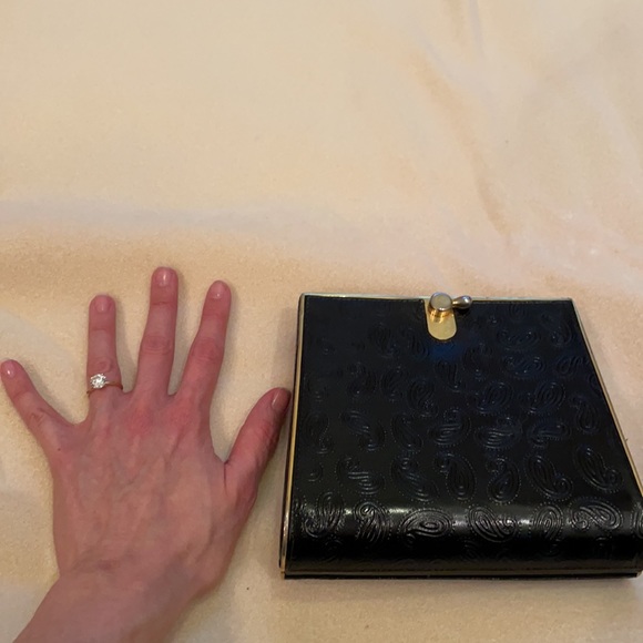 Linea Doppio Firenze Vintage Clutch with Crossbody Option - Picture 2 of 5